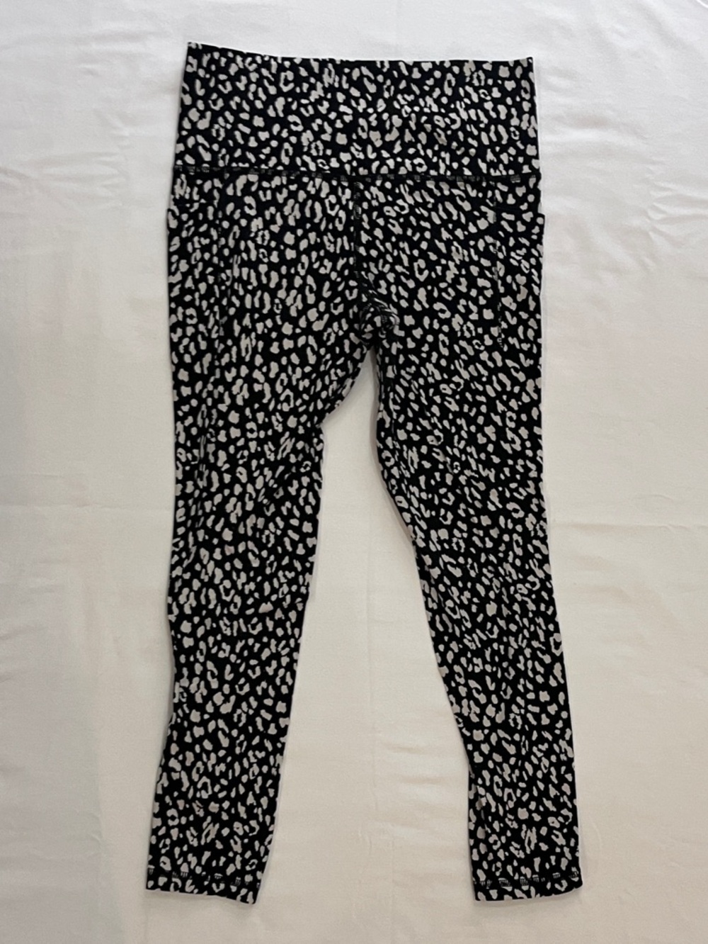 Athleta Black and White Leopard Print Leggings, Salutation Stash Crop